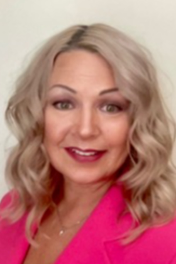 Cruise Brothers Travel Agent Ricci Sowl